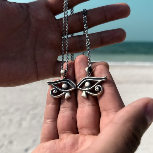 The Two Eyes Amulet