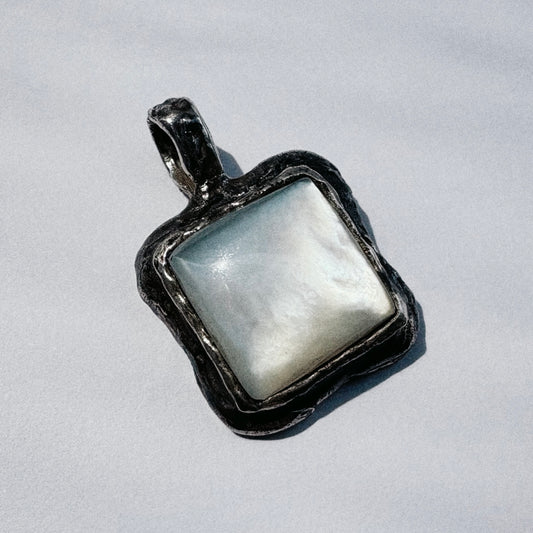 Mother of Pearl Pendant