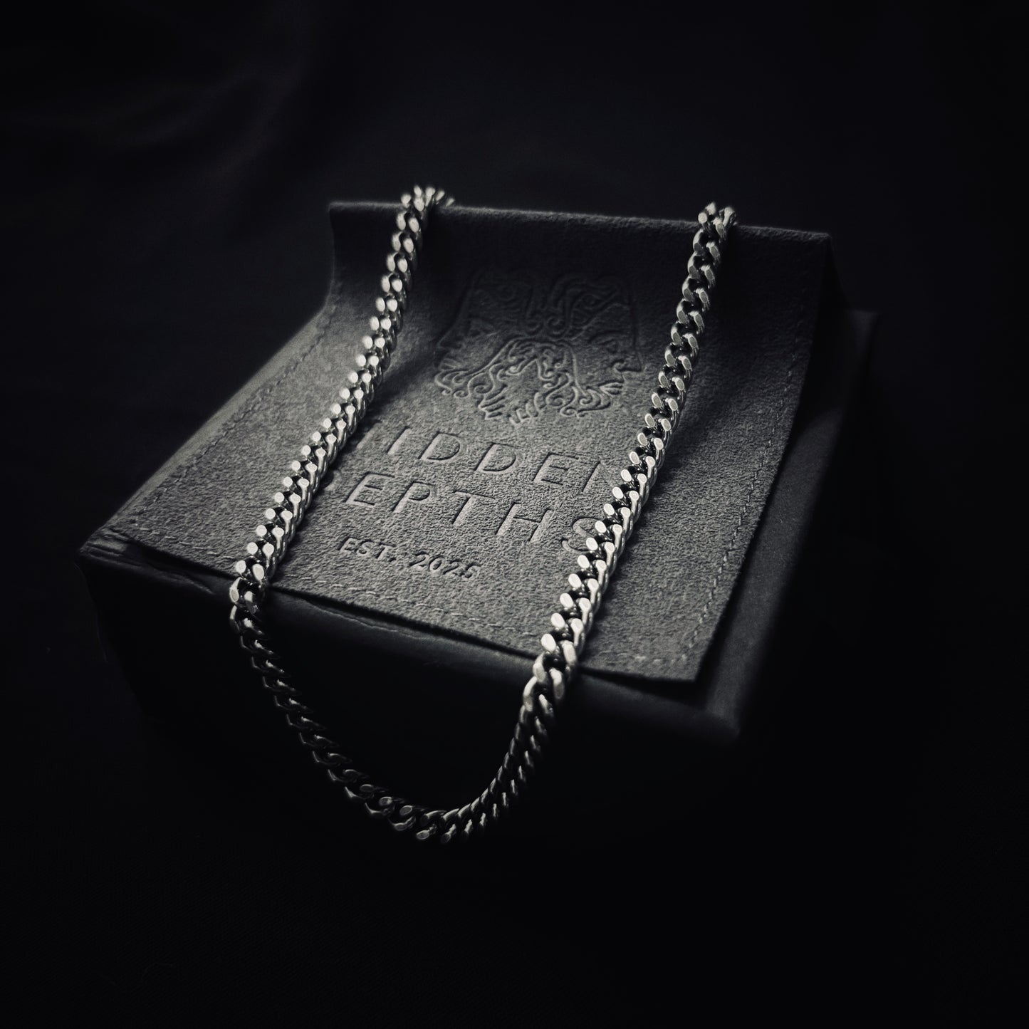 Rebel Curb Chain
