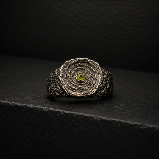 The Abyss Ring With Natural Gemstones