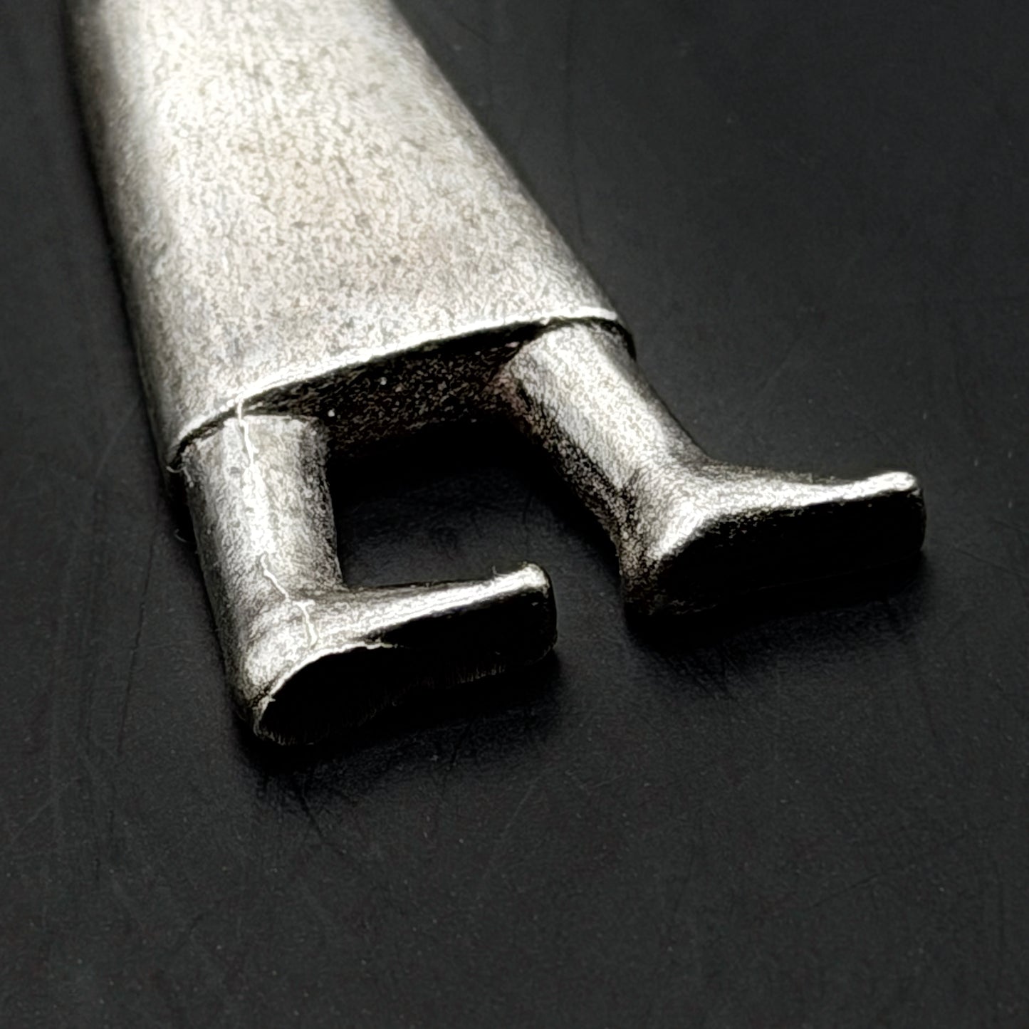 madjed feet close up