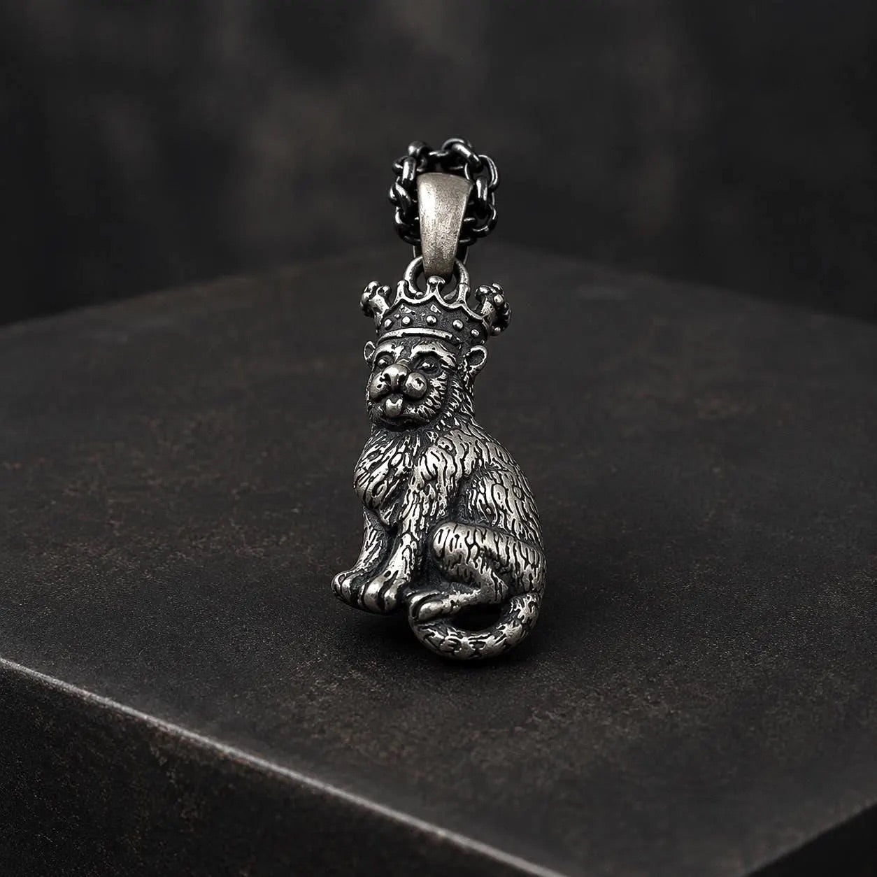 Medieval Cat King Necklace