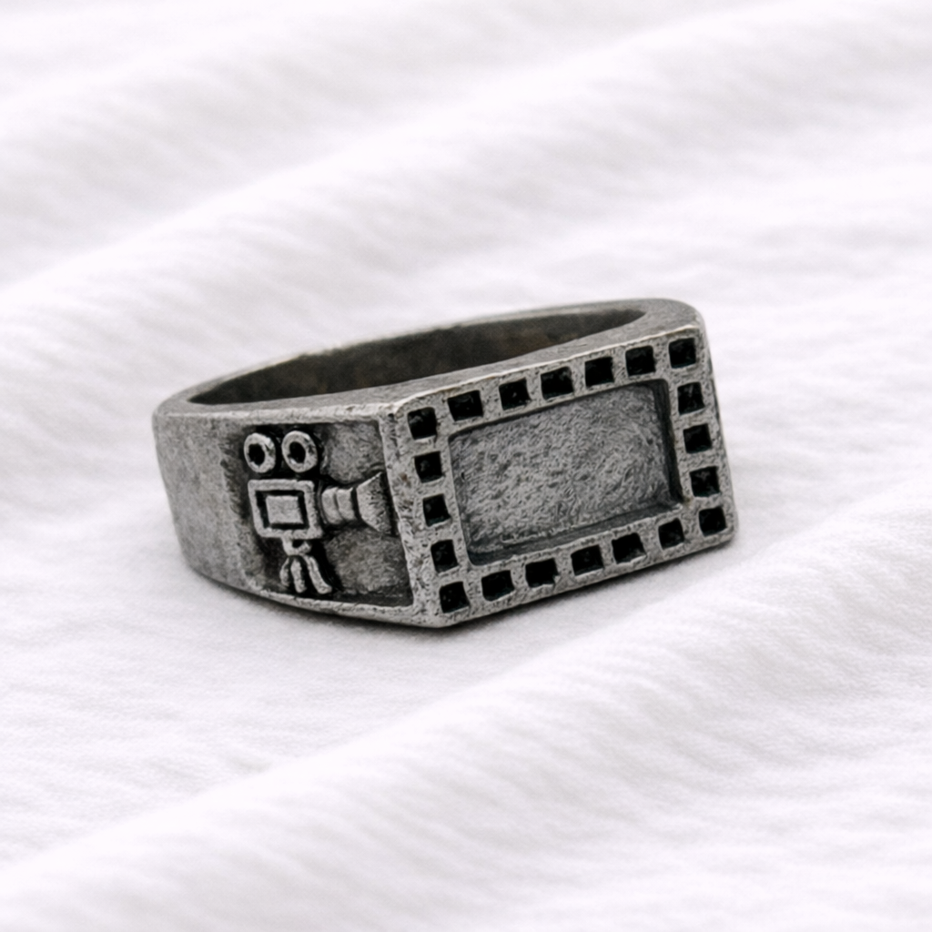 Cinephile Signet Ring - Hidden Depths   Silver