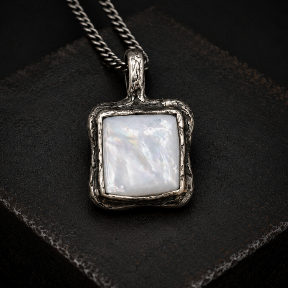 Mother of Pearl Silver Pendant