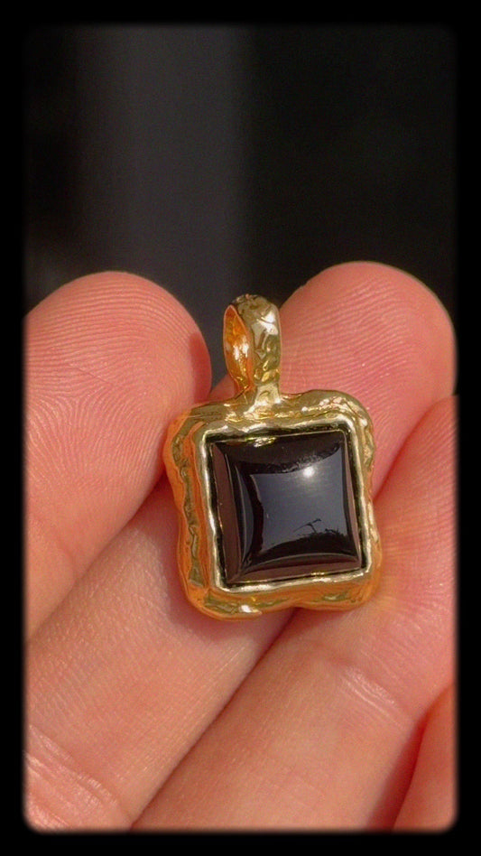 Black Onyx Gold Pendant
