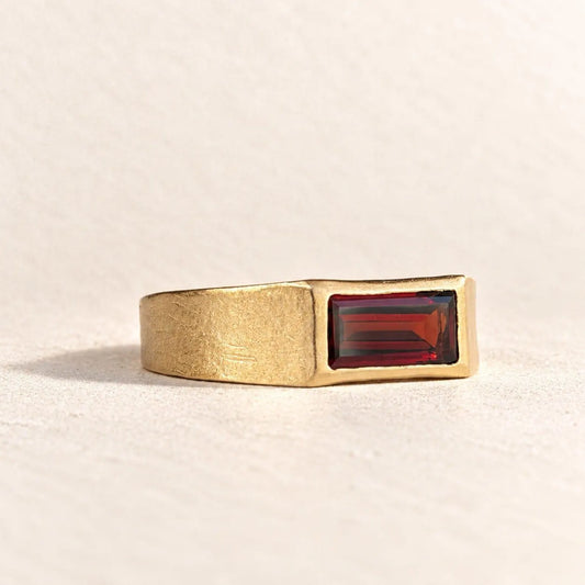 The Garnet Signet (Gold)