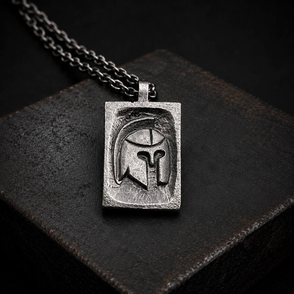 The Leonidas Pendant